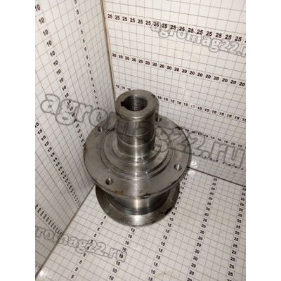 Ступица рабочей тарелки (4 отв.) стальная 8245-036-010-790